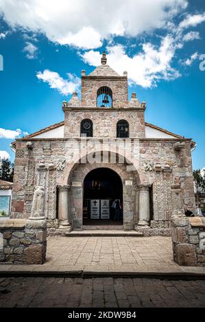 Chiesa di Balbanera, la prima chiesa costruita in Ecuador (1534). Virgen María Natividad de la Balbanera di Rioja. Foto Stock