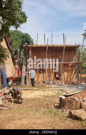 Costruzione di una casa a Kampot Cambogia Foto Stock