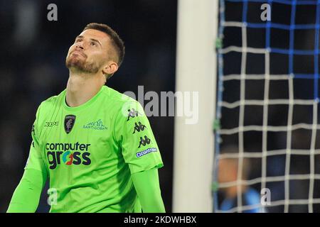 Napoli, Italia. 08th Nov 2022. Guglielmo Vicarioplayer di Empoli, durante la partita della Serie Italiana Un campionato tra Napoli vs Empoli risultato finale, Napoli 2, Empoli 0, partita disputata allo stadio Diego Armando Maradona. Credit: Vincenzo Izzo/Alamy Live News Foto Stock