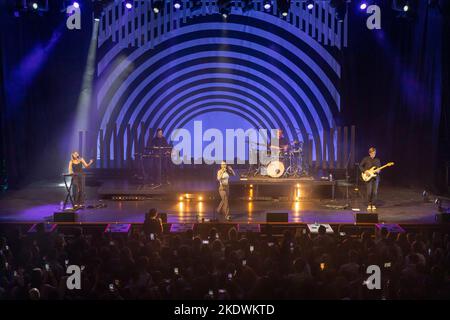 Edimburgo, Scozia 8th novembre 2022. Sigrid suona in una sala Usher a Edimburgo sulla gamba britannica del suo tour How To Let Go. Foto Stock