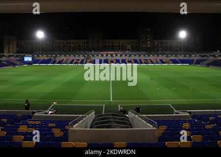 Londra, Regno Unito. 08th Nov 2022. Una visione generale dello stadio durante la partita della EFL Sky Bet League 2 tra AFC Wimbledon e Leyton Orient a Plough Lane, Londra, Inghilterra il 8 novembre 2022. Foto di Carlton Myrie. Solo per uso editoriale, licenza richiesta per uso commerciale. Non è utilizzabile nelle scommesse, nei giochi o nelle pubblicazioni di un singolo club/campionato/giocatore. Credit: UK Sports Pics Ltd/Alamy Live News Foto Stock