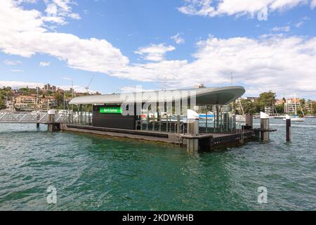 Il molo dei traghetti di North Sydney nel porto di Sydney Foto Stock