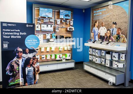 Miami Beach Florida, interno, AT&T ATT store negozi business business negozi mercanti mercanti mercato mercati vendita di mercato di acquisto Foto Stock