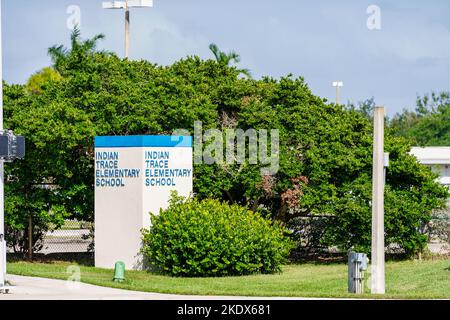 Weston, FL, USA - 8 novembre 2022: Foto della scuola elementare di Indian Trace Foto Stock