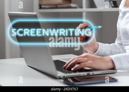 Scrittura visualizzazione testo Screenwriting, Foto concettuale l'arte e l'arte di scrivere script per la comunicazione mediatica Foto Stock