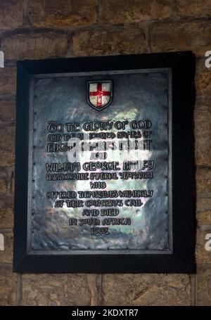 Boer War Memorial, Holy Trinity e St. Thomas of Canterbury Church, Ettington, Warwickshire, Inghilterra, Regno Unito Foto Stock