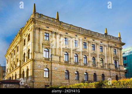 Punto di riferimento della Neorenesance a Liberec, Repubblica Ceca. Costruito nel 1888 - 1891. Attualmente una banca di risparmio Foto Stock