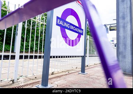 Ealing Broadway - Stazione della linea Elizabeth Foto Stock