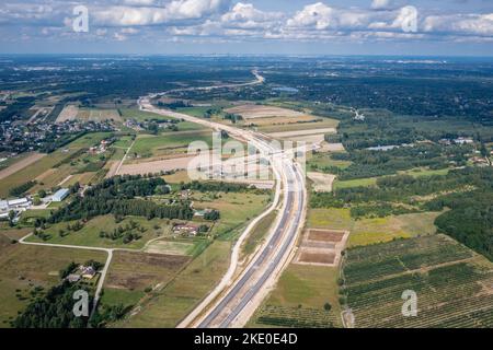 Cantiere di S7 strada principale in Polonia, parte della strada europea E77 nel villaggio di Ruda vicino a Tarczyn città, Masovia regione della Polonia Foto Stock