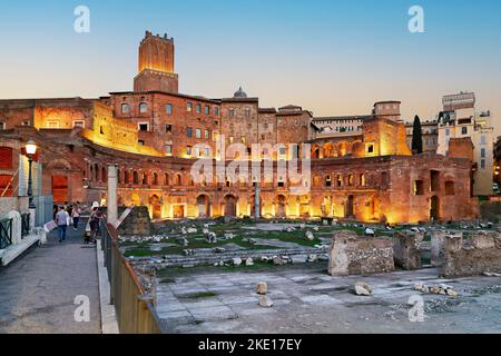 Roma Lazio Italia. Mercato di Traiano ai fori Imperiali. Foro di Traiano Foto Stock