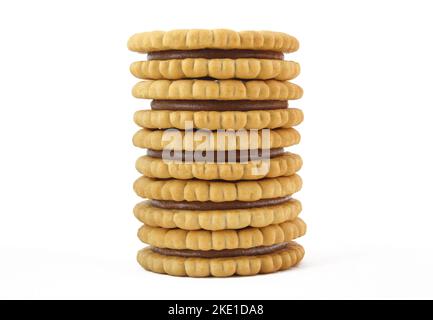 Pila di biscotti rotondi con crema di cioccolato isolati su sfondo bianco Foto Stock