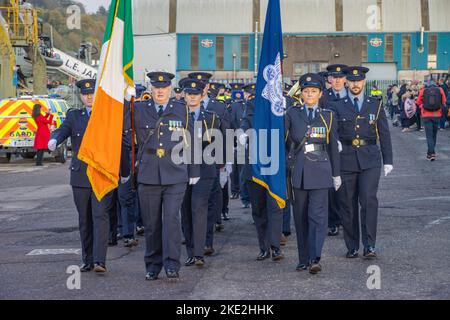 Cork Gardai Centenary Parade, per segnare l'arrivo del Gardai in città, 100 anni fa. La Parata si è svolta il 2022 novembre. Foto Stock