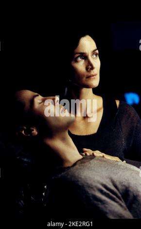 LA MATRICE RELOADED, KEANU REEVES, CARRIE-ANNE MOSS, 2003 Foto Stock