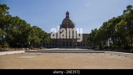 Alberta Legislature Building a Edmonton, Canada. Il luogo di incontro del Consiglio Esecutivo e dell'Assemblea legislativa. Estate giorno di sole. Foto Stock