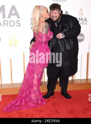 Jelly Roll e Bunnie DeFord arriveranno ai 56th Annual Country Music Association Awards che si terranno presso la Bridgestone Arena il 9 novembre 2022 a Nashville, Tennessee. © Arroyo-OConnor / AFF-USA.com Foto Stock