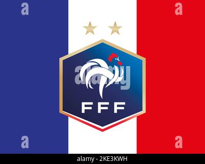 Stemma della Federazione francese di calcio FFF sulla bandiera francese, illustrazione vettoriale Foto Stock