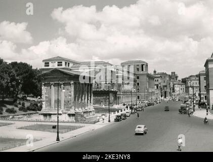 Veduta di Via Luigi Petroselli, Roma, Italia 1950s Foto Stock