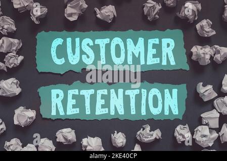 Scrittura con testo visualizzato conservazione cliente. Parola scritta sulle attività che le aziende prendono per ridurre le defezioni degli utenti Foto Stock