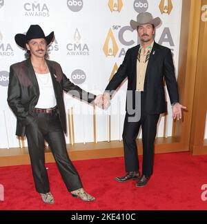 Nashville, Tennessee, Stati Uniti. 9th Nov 2022. Midland agli arrivi per la Country Music Association 56th Annual CMA Awards, Bridgestone Arena, Nashville, TN 9 novembre 2022. Credit: MORA/Everett Collection/Alamy Live News Foto Stock