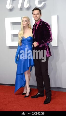 La foto deve essere accreditata ©Alpha Press 078237 09/11/2022 Anya Taylor Joy e Nicholas Hoult The Menu Premiere a Londra Foto Stock