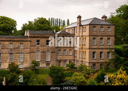 Maestosa architettura georgiana presso il Macdonald Hotel and Spa a Bath, Inghilterra. Foto Stock