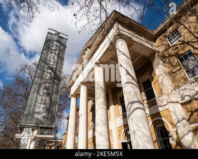 Saatchi Gallery, Duke of York Square, Chelsea, Londra, Inghilterra Foto Stock