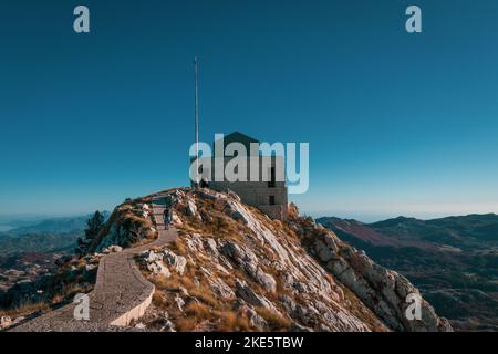 Tempio sulla cima della montagna Foto Stock