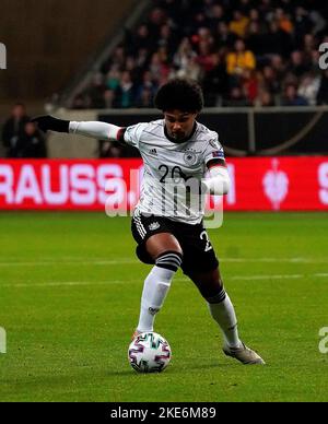 Francoforte, Germania. 19th Nov 2019. 10th novembre 2022, DFB-Campus, Francoforte, conferenza stampa per annunciare la squadra della squadra nazionale senior, nella conferenza stampa fotografica per annunciare la squadra della squadra nazionale senior Serge Gnabry (Germania) Credit: dpa/Alamy Live News Foto Stock