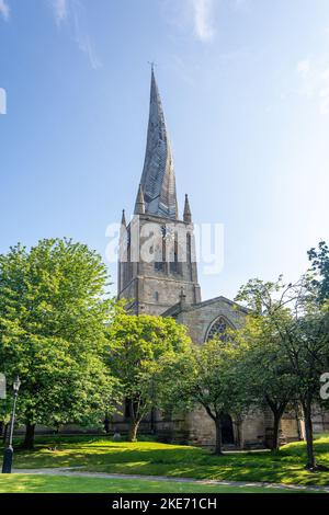 Chiesa di nostra Signora e tutti i Santi, porta di Santa Maria, Chesterfield, Derbyshire, Inghilterra, Regno Unito Foto Stock