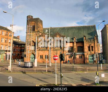 Chiesa di Queen's Cross ex Chiesa di Scozia Charles Rennie Mackintosh design 870 Garscube Rd in cima a Maryhill Road, Glasgow, Scozia, Regno Unito Foto Stock