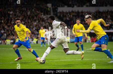 10th novembre 2022; Stadio Santiago Bernabeu, Madrid, la Liga Santander, Real Madrid CF vs Cadice CF; Vinicius Jr Foto Stock