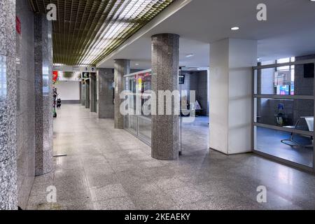 L'interno dell'aeroporto internazionale di Lisbona, Portogallo Foto Stock