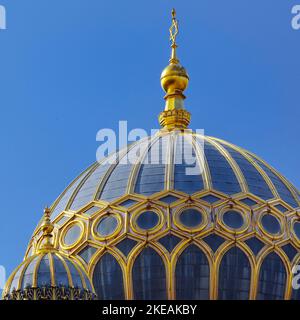 Nuova Sinagoga, cupola del tamburo ricoperta di costole dorate, Germania, Berlino Foto Stock