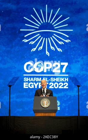 Sharm El-Sheikh, Egitto. 11th Nov 2022. Il presidente DEGLI STATI UNITI Joe Biden interviene alla Conferenza delle Nazioni Unite sul cambiamento climatico del 27th, COP 27. Credit: dpa Picture Alliance/Alamy Live News Foto Stock
