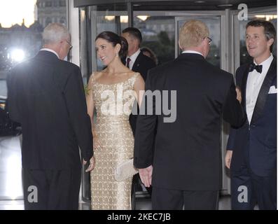 Copenaghen /Danimarca .il principe ereditario Frederik e la principessa ereditaria Mary arrivano alla cerimonia di premiazione della cultura di Pricness mary e del principe Frederik ad Operhus il 14 settembre 2008 (FOTO DI Francis Joseph Dean/Dean Pictures) Foto Stock