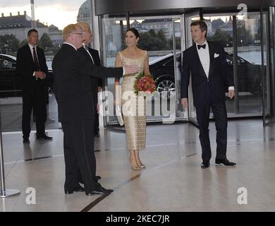 Copenaghen /Danimarca .il principe ereditario Frederik e la principessa ereditaria Mary arrivano alla cerimonia di premiazione della cultura di Pricness mary e del principe Frederik ad Operhus il 14 settembre 2008 (FOTO DI Francis Joseph Dean/Dean Pictures) Foto Stock