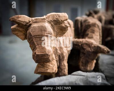 Statua in legno sul lago di Brienz Foto Stock