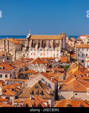 DUBROVNIK, CROAZIA, EUROPA - Chiesa di Sant'Ignazio, in alto, nella città fortificata di Dubrovnik sulla costa della Dalmazione. Foto Stock