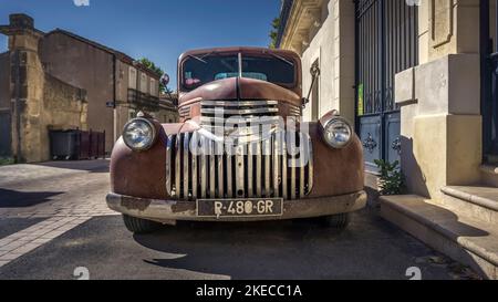 Chevrolet pickup costruito tra il 1941 e il 1947 a Capestang. Foto Stock