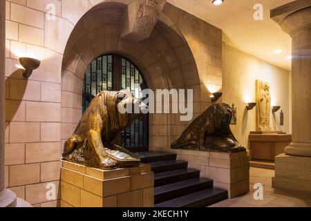 Città di Lussemburgo (Lëtzebuerg / Lussemburgo), resti di Granduchi e Granduchesse di Luxembourg.in cripta nella Cattedrale di Notre-Dame nel centro storico, Lussemburgo Foto Stock