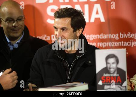 Zagabria, Croazia. 11th Nov 2022. L'ex calciatore croato Darijo Srna ha presentato il suo libro autobiografico "Zasto te zovu Srna (perché ti chiamano Srna)?" Alla fiera internazionale del libro Interliber a Zagabria, Croazia, il 11 settembre 2022. Foto: Zeljko Hladika/PIXSELL Credit: Pixsell agenzia foto e video/Alamy Live News Foto Stock
