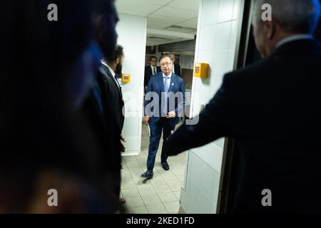 Parigi, Francia. 11th Nov 2022. Il Presidente della Colombia Gustavo Petro arriva per un incontro con il presidente francese al Forum per la Pace di Parigi il 11 novembre 2022. Foto di Raphael Lafargue/ABACAPRESS.COM Credit: Abaca Press/Alamy Live News Foto Stock