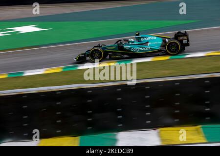 05 VETTEL Sebastian (ger), Aston Martin F1 Team AMR22, in azione durante la Formula 1 Heineken Grande Premio di São Paulo 2022, Gran Premio di San Paolo 2022, 21st° appuntamento del Campionato del mondo FIA di Formula uno 2022 dal 11 al 13 novembre 2022 sul circuito di Interlagos, A San Paolo, Brasile - Foto DPPI Foto Stock