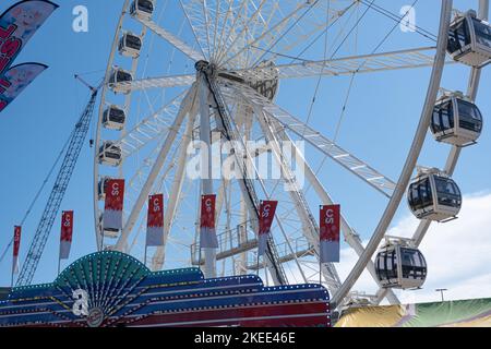 13 luglio 2022 - Calgary, Alberta Canada - la superruota a metà strada di Calgary Stampede Foto Stock