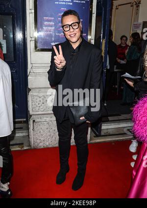 GOK WAN partecipa alla serata stampa per "Death Drop: Back in the Habit" al Garrick Theatre di Londra. Foto Stock