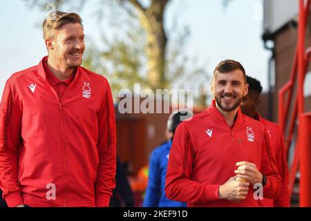 Nottingham, Regno Unito. Sabato 12th novembre 2022. Portiere della Foresta di Nottingham, Wayne Hennessy e portiere della Foresta di Nottingham, Jordan Smith durante la partita della Premier League tra la Foresta di Nottingham e il Crystal Palace presso il City Ground, (Credit: Jon Hobley | NOTIZIE MI) Credit: NOTIZIE MI & Sport /Alamy Live News Foto Stock