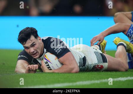 Londra, Regno Unito. 12th Nov 2022. Emirates Stadium, Londra, 12th novembre 2022. Inghilterra Rugby League vs Samoa Rugby League nella Coppa del mondo di Rugby League 2021 semi-finale Herbie Farnworth of England Rugby League segna il suo 2nd° tentativo contro Samoa Rugby League Credit: Touchlinepics/Alamy Live News Foto Stock