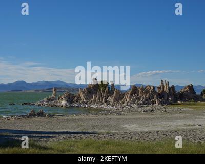 Torri di tufo, Lago Mono Foto Stock