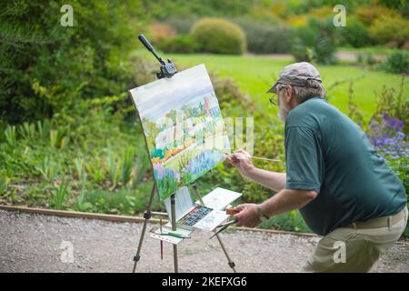 Foto di Jim Wileman - artisti russi hanno visitato Hestercombe come parte del loro viaggio a Somerset per dipingere in aria pura come parte del Somerset Art Weeks Fes Foto Stock