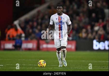 Nottingham, Nottinghamshire, Regno Unito. 12th Nov 2022. Marc Guéhi (Crystal Palace) durante la partita della Nottingham Forest V Crystal Palace Premier League al City Ground, Nottingham, Regno Unito. Credit: MARTIN DALTON/Alamy Live News Foto Stock